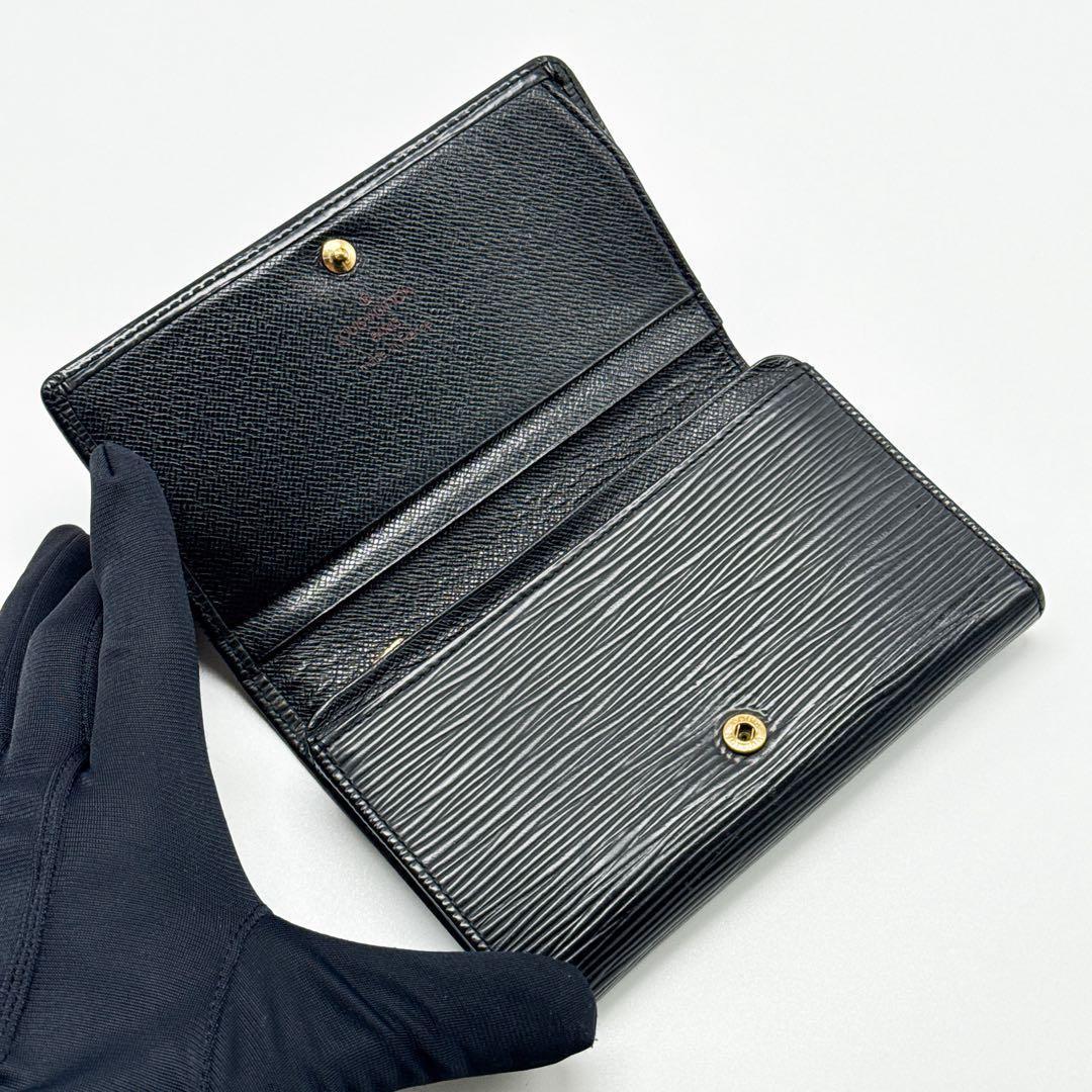 ルイヴィトン エピ ポルトフォイユ トレゾール 二つ折り財布 黒 ブラック