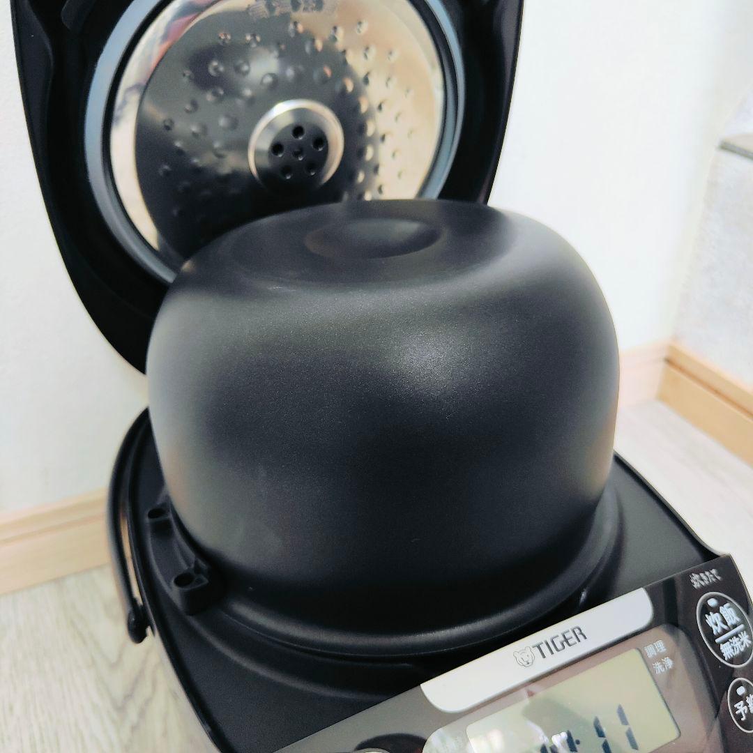TIGER IH炊飯器 5合炊き 2023年製 JPW-D100 遠赤黒厚釜