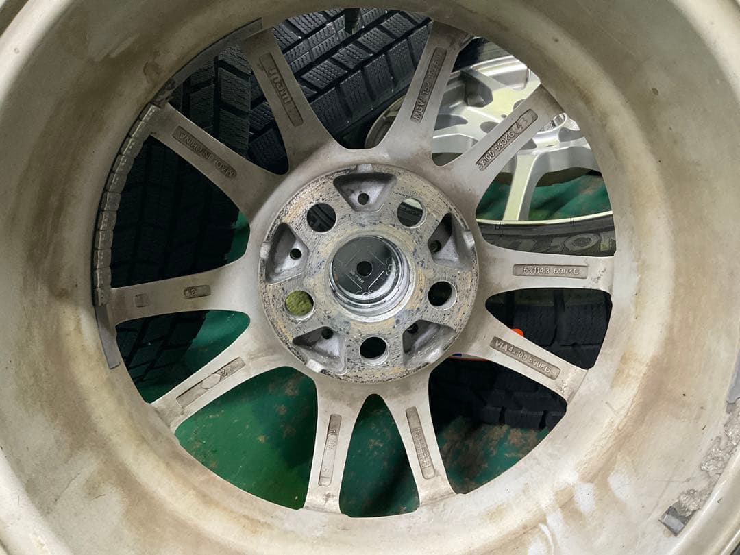 【送料無料】50・30系プリウス専用　195/65R15 中古スタッドレス4本