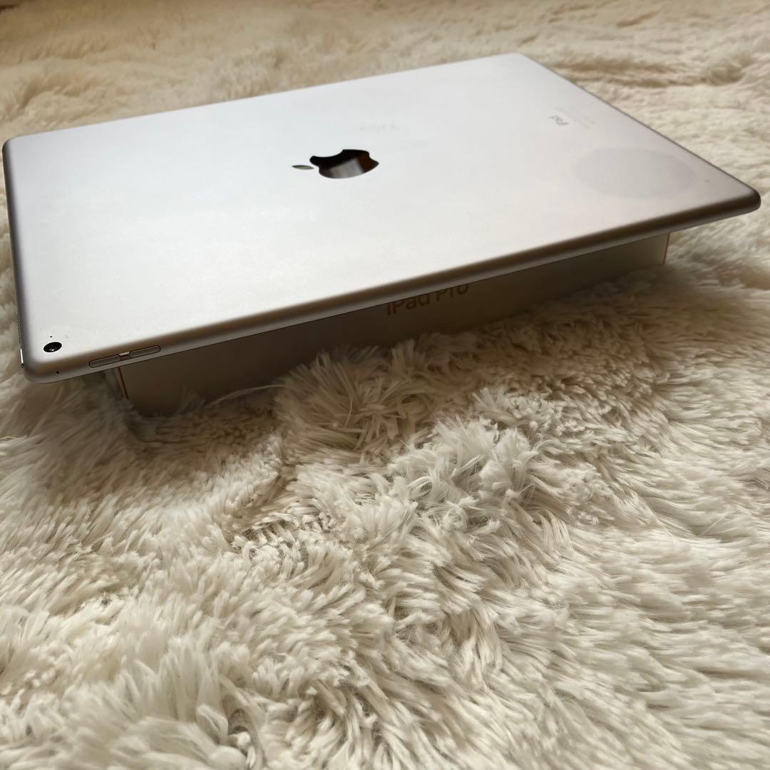 【完動品】iPad Pro 12.9 32GB 【すぐ発送】