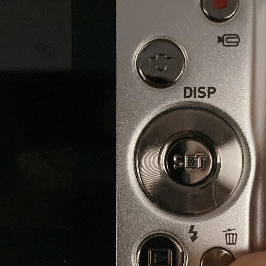 CASIO カシオ EXILIM EX-Z2000 デジタルカメラ シルバー