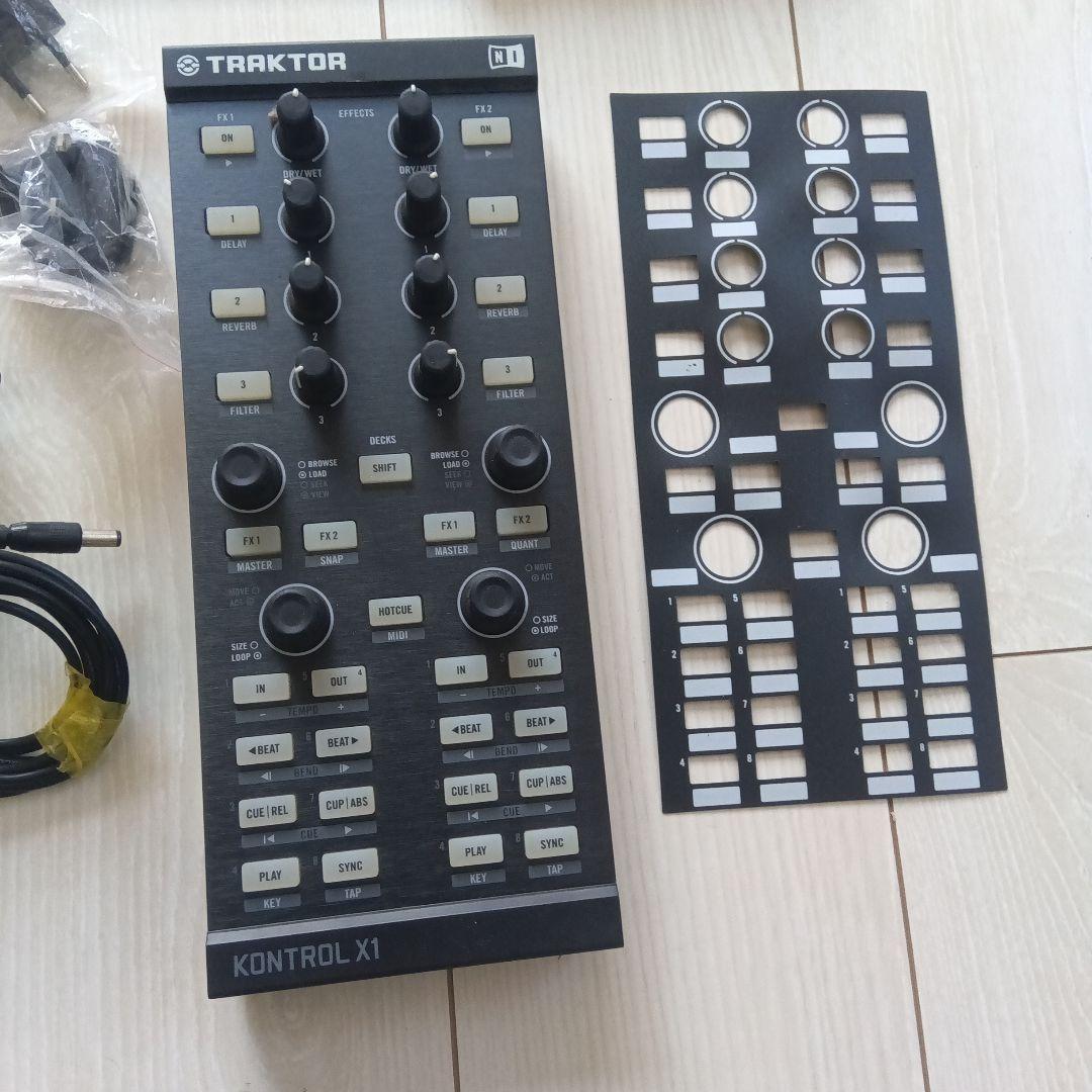 Traktor Scratch　Pro　２　Audio１０トラクタースクラッチ