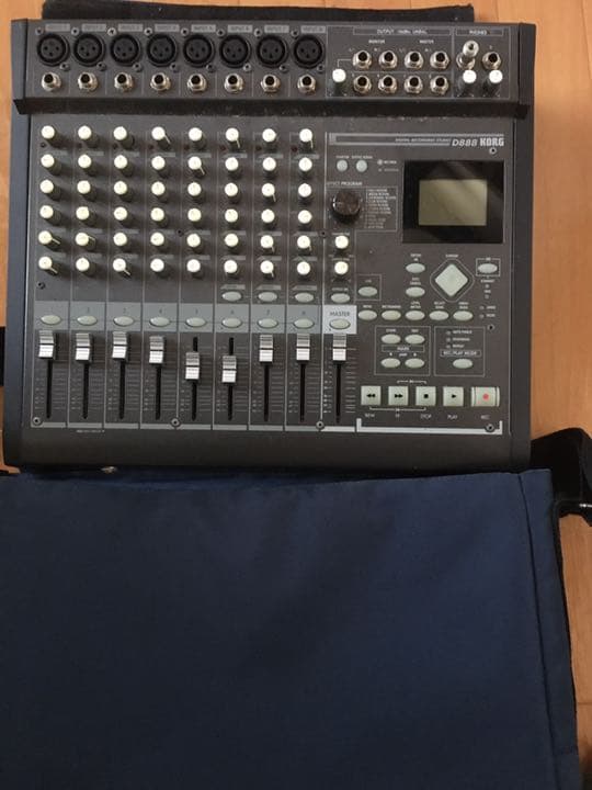 KORG 8トラックMTR D888
