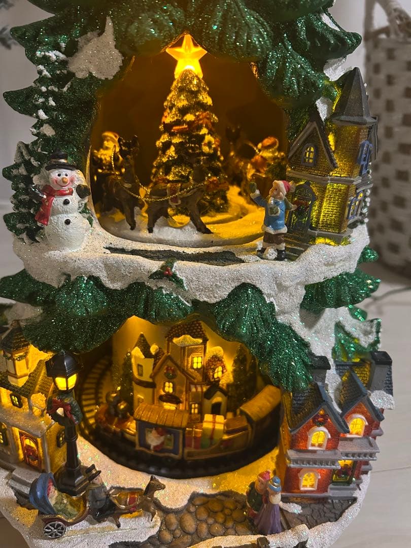 コストコ　クリスマスツリー　置物