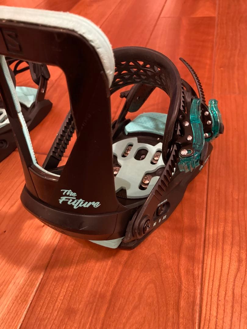 もちこ　The Future スノーボードビンディング