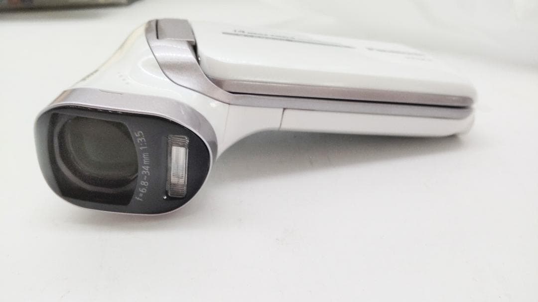 のあPanasonic デジタルムービーカメラHX-DC2 ホワイト