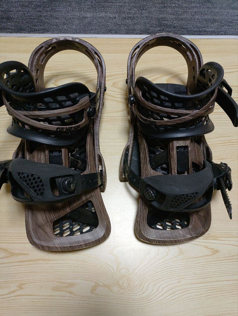 BURTON GENESIS EST 木目調　スノーボードビンディング
