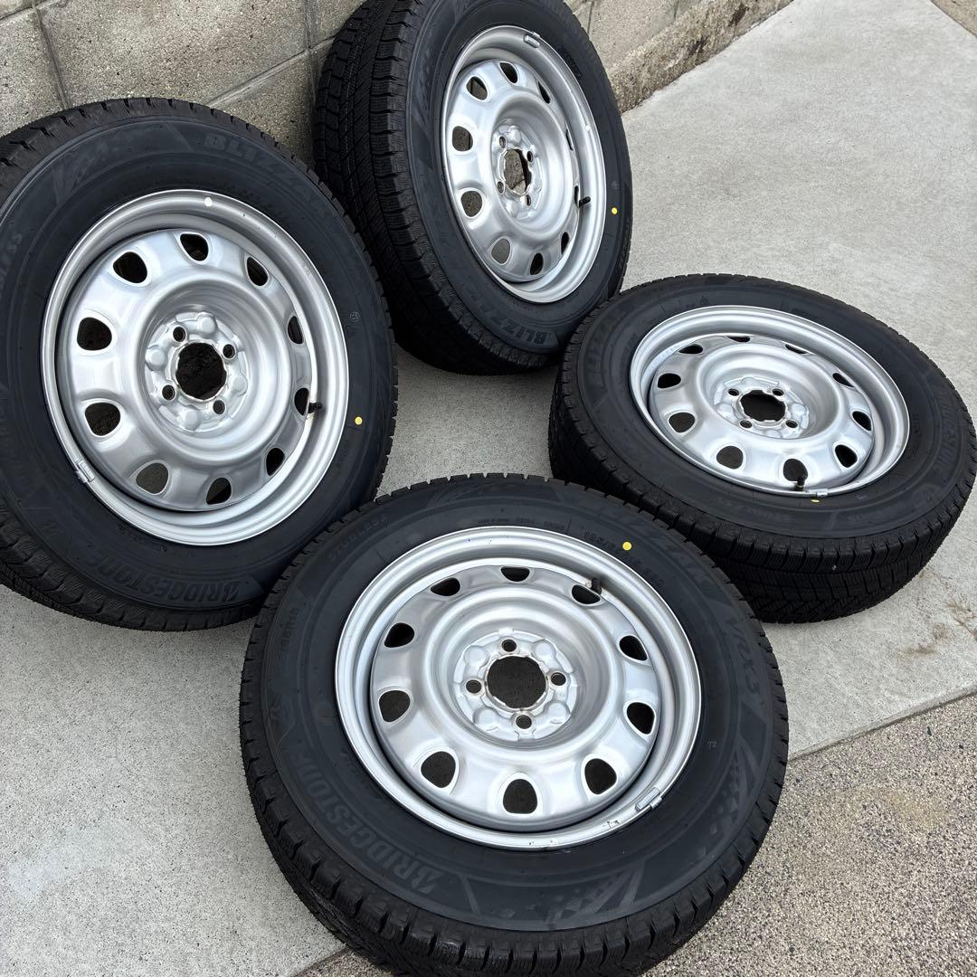 ★未使用級バリ溝必見★ブリヂストン 185/65R15 冬タイヤ4本セット