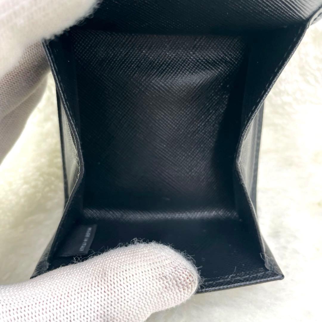 美品 PRADA プラダ ケース 三角ロゴ サフィアーノ レザー ブラック