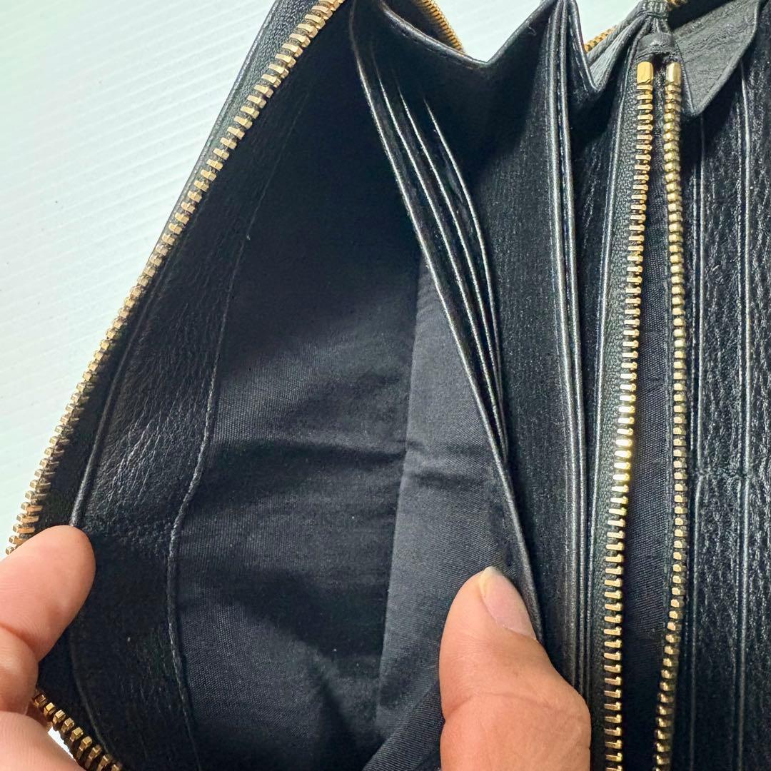 プラダ　PRADA 財布　長財布　ラウンドファスナー