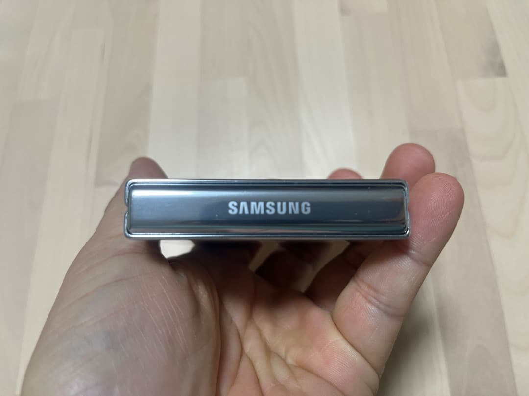 韓国版 Galaxy Z Flip 5 (SM-F731N) 本体 512GB