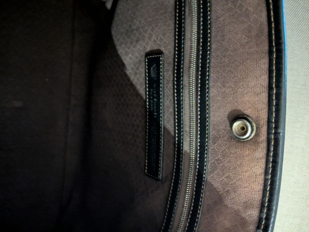 ワイルドスワンズ　ドラッカー　黒　レザートートバッグ