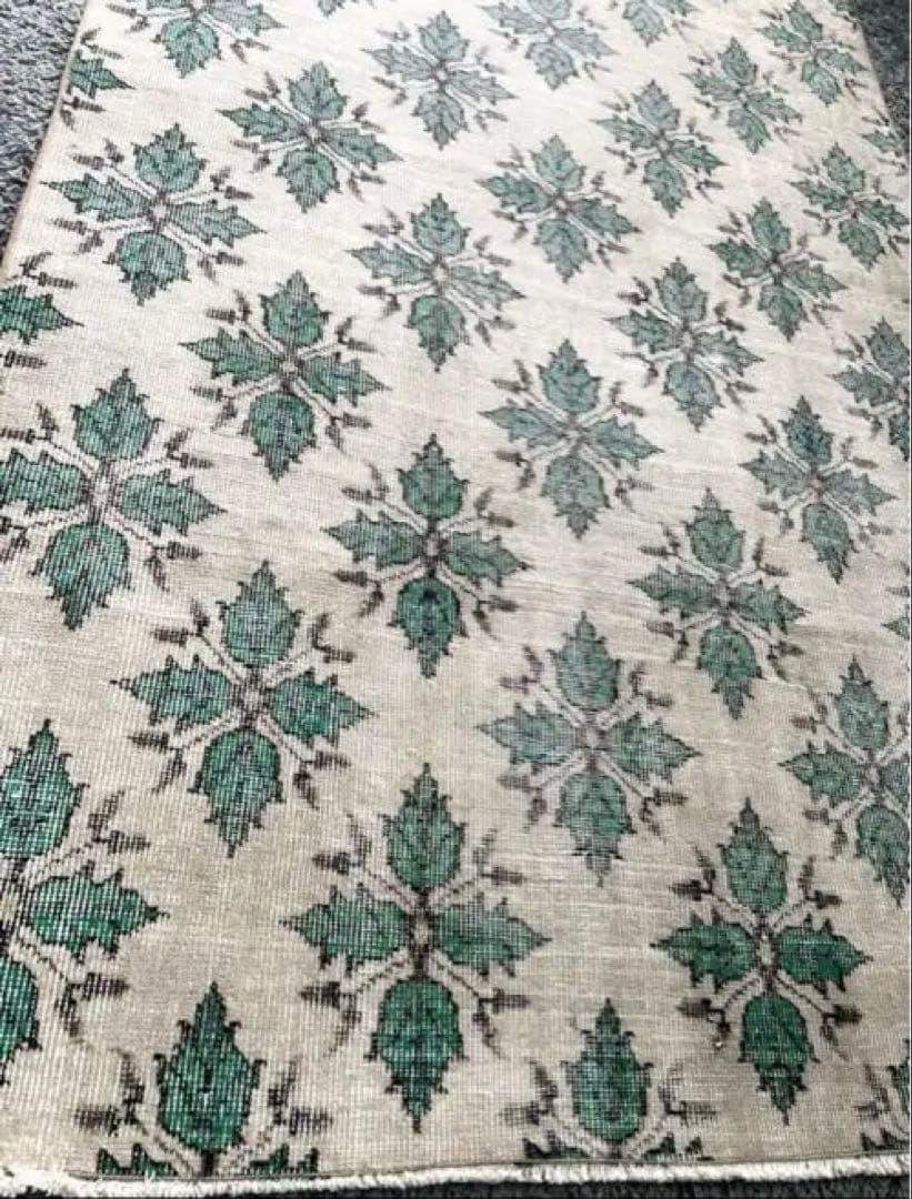 ヴィンテージトルコラグ　207✖️117 リーフ柄ベージュグリーン