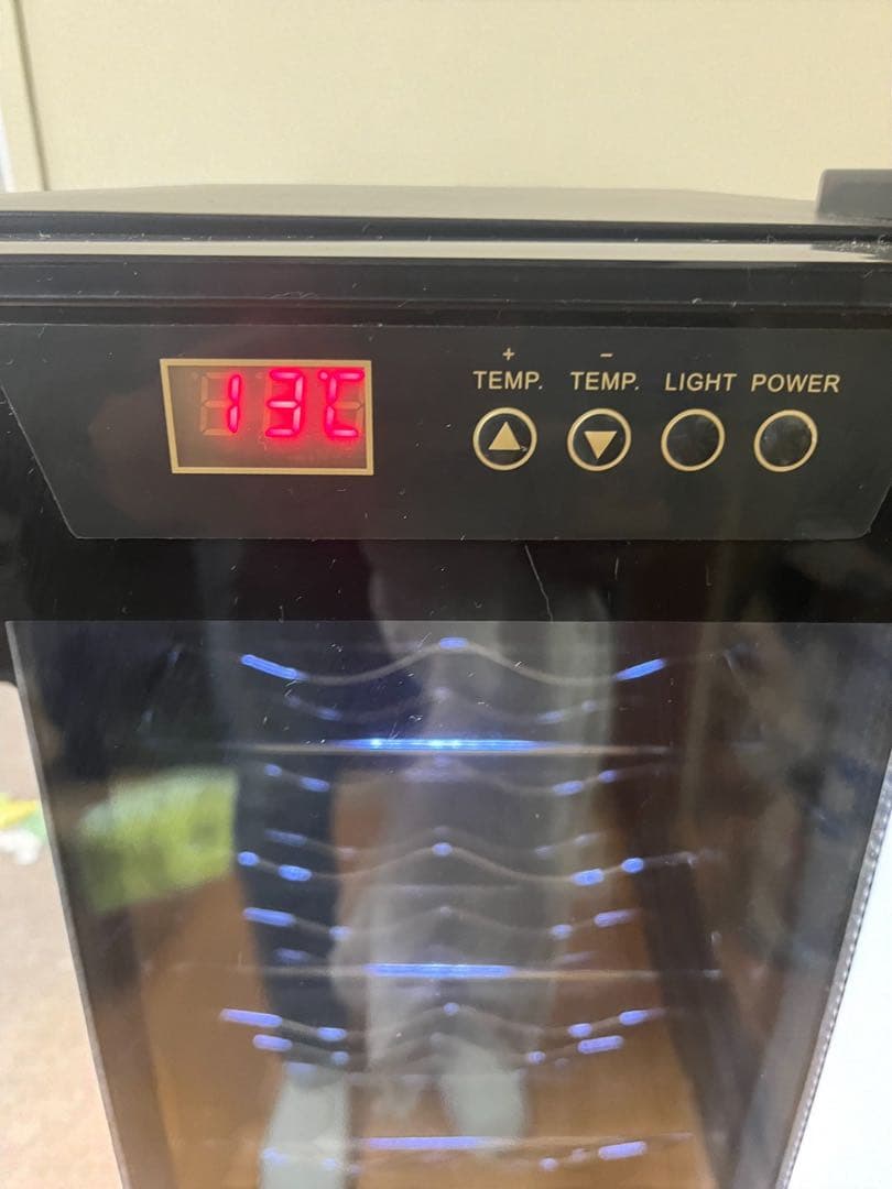 ニッセン　ホームワインセラー　18本