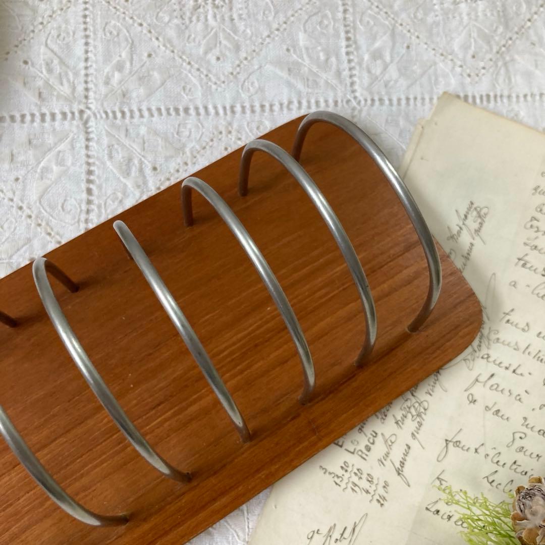 北欧ヴィンテージ　チークのトーストスタンド　ブックスタンドとしても♪