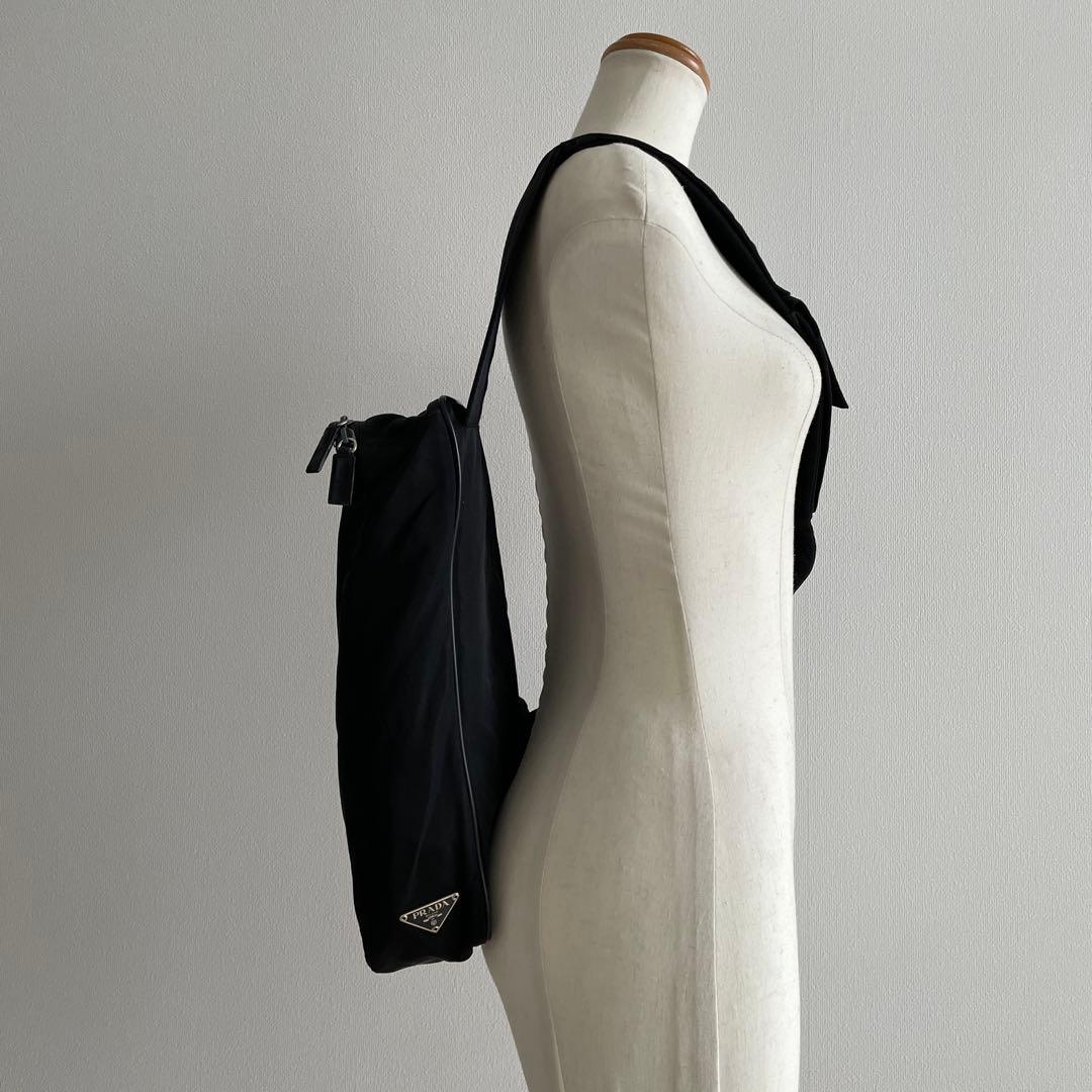 ちぇりきち　PRADA ボディバッグ