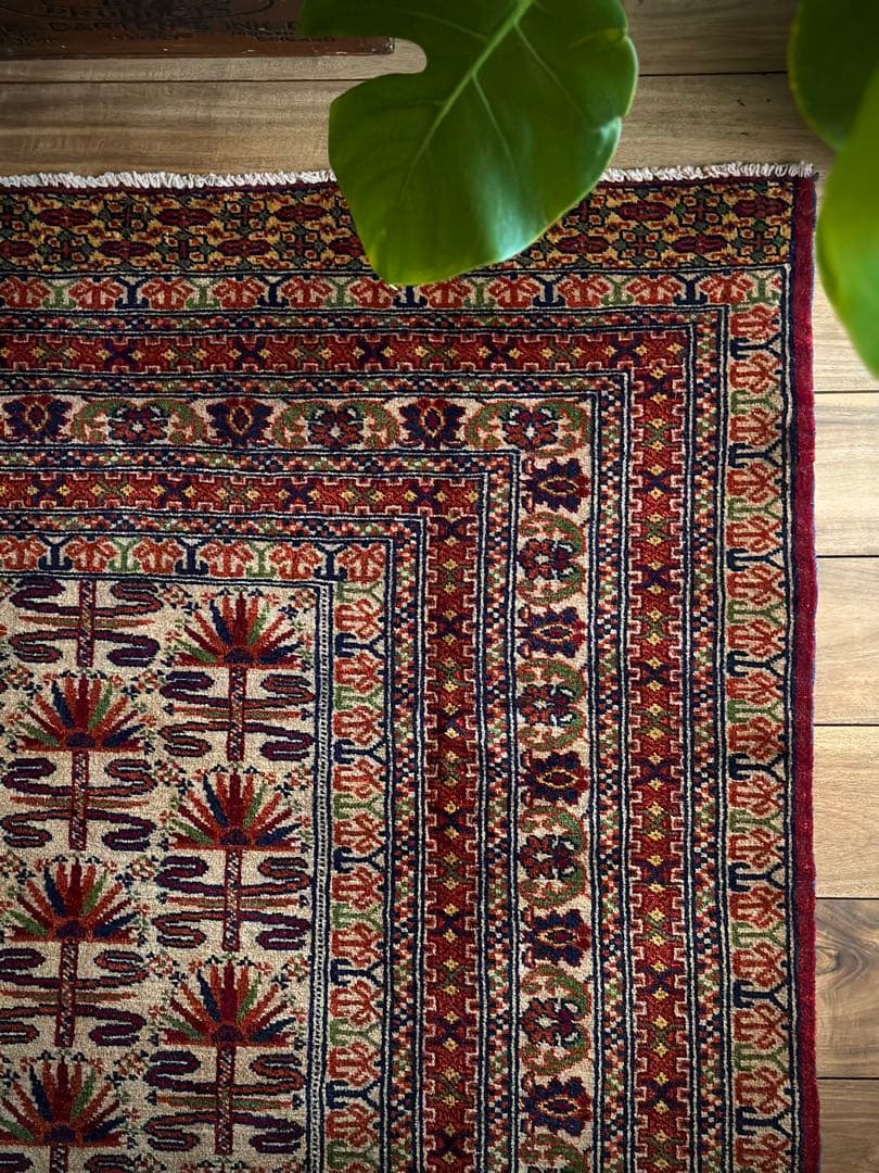 トライバルラグ　ヴィンテージラグ　アフガンラグ　バルーチ族　プリミティブアート