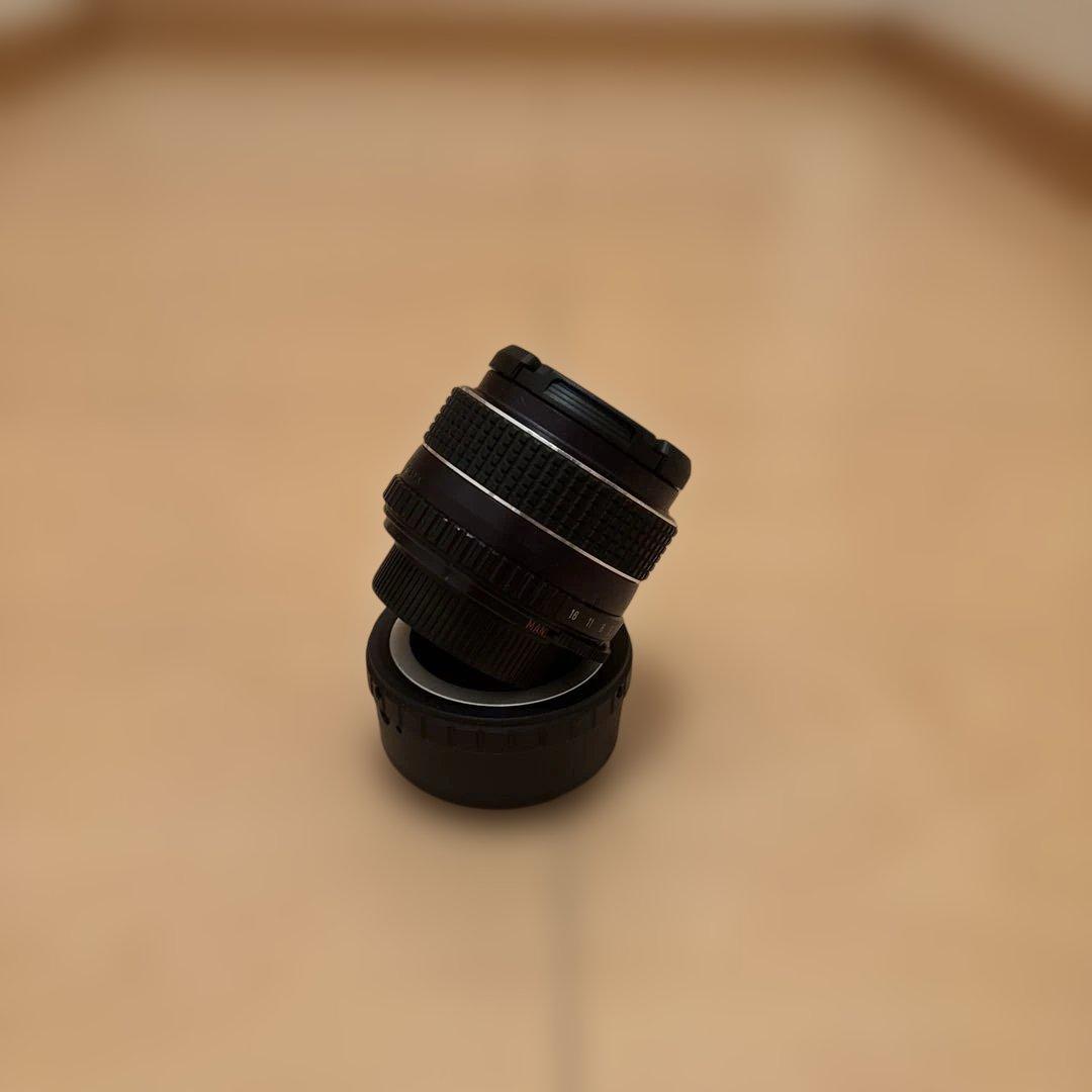 50mm 単焦点レンズ f/2.8 - f/22