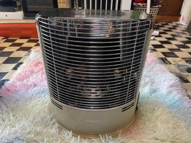 岩谷産業　カセットガスストーブ デカ暖2 CB-STV-DKD2