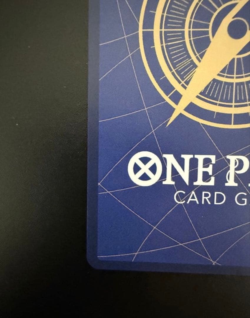 ワンピースカード　新たなる皇帝　ゴール・D・ロジャー　ゴールドスーパーパラレル