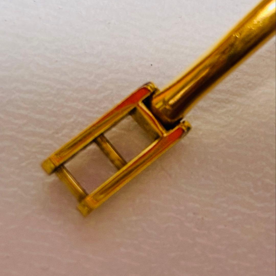 GUCCI 1600 ゴールド 腕時計