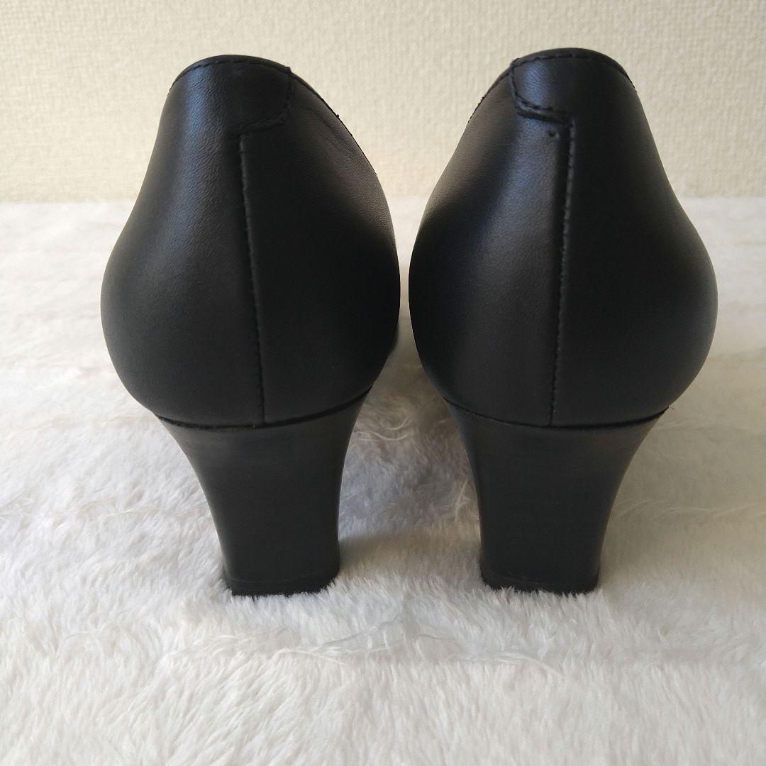 美品 REGAL リーガル プラチナム パンプス 22.5cm 黒 F14J