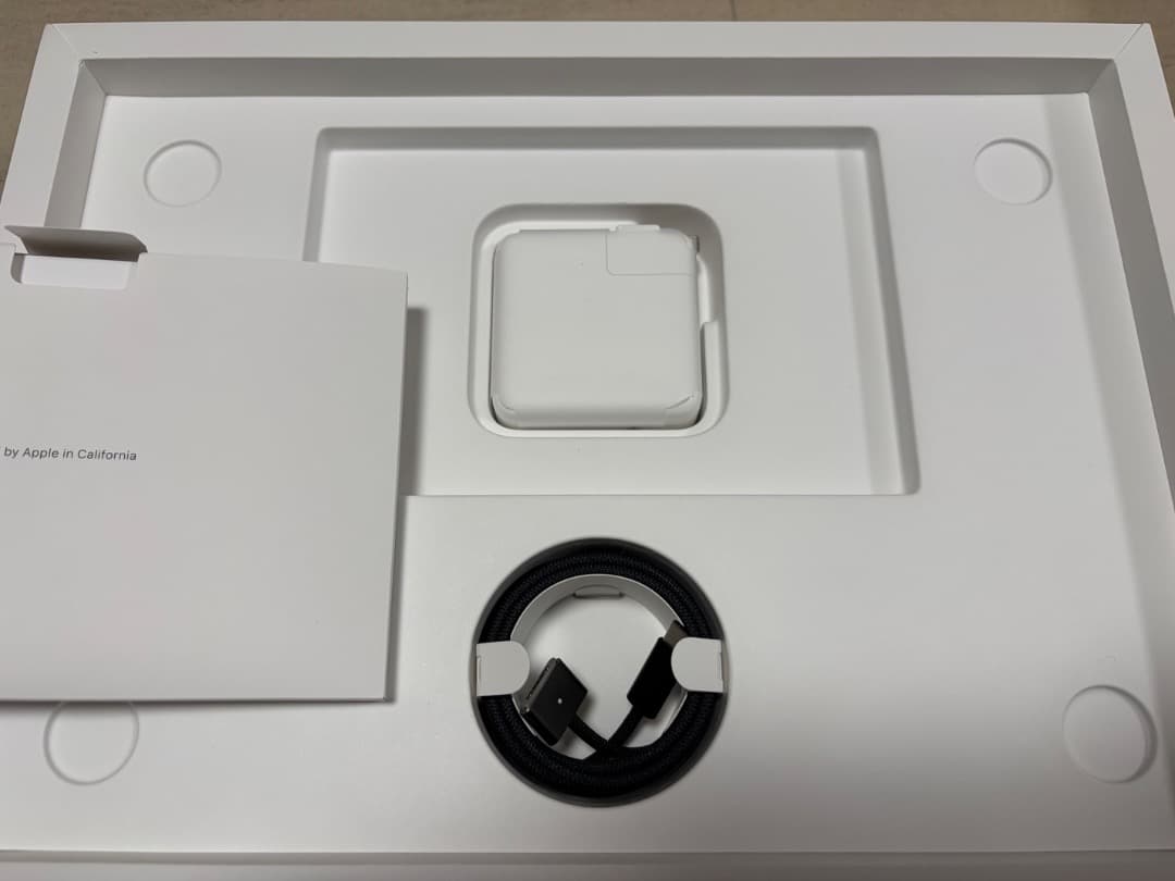 M5【極美品】MacBook Pro 14 32GB 1TB Nano-tex