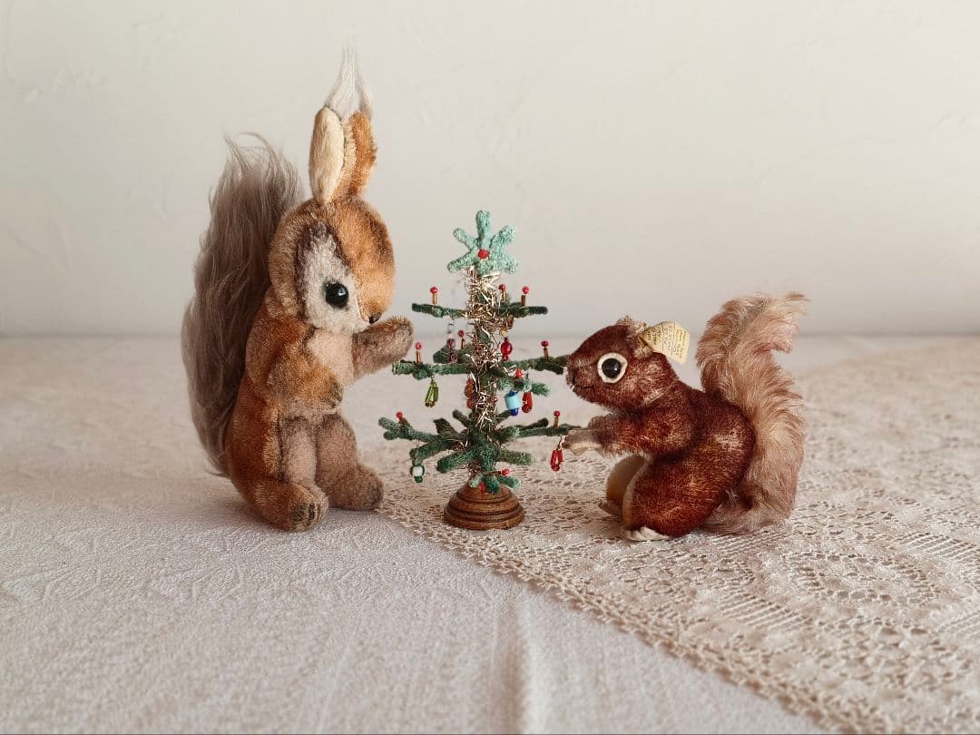 * vintage squirrel ♡ 可愛い おねだりリスさん
