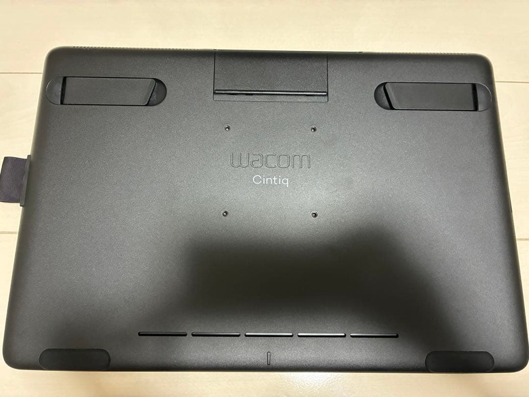 液タブ・ペンタブ Wacom Cintiq 16 DTK1660KOD
