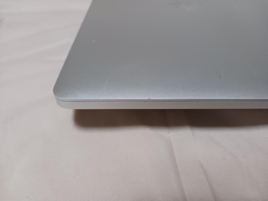 MacBook Pro（13-inch, 2016, 3T 2P）A1708　銀