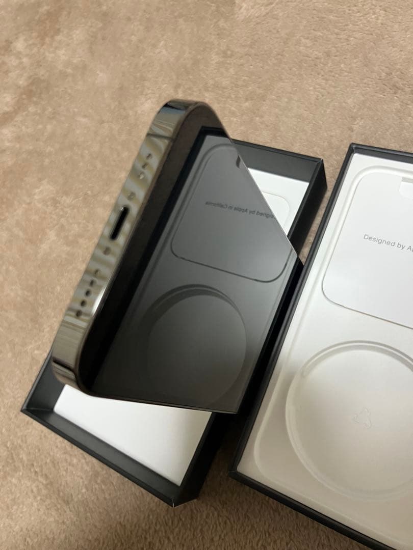 美品　iPhone12pro 128GB グラファイト　SIMフリー