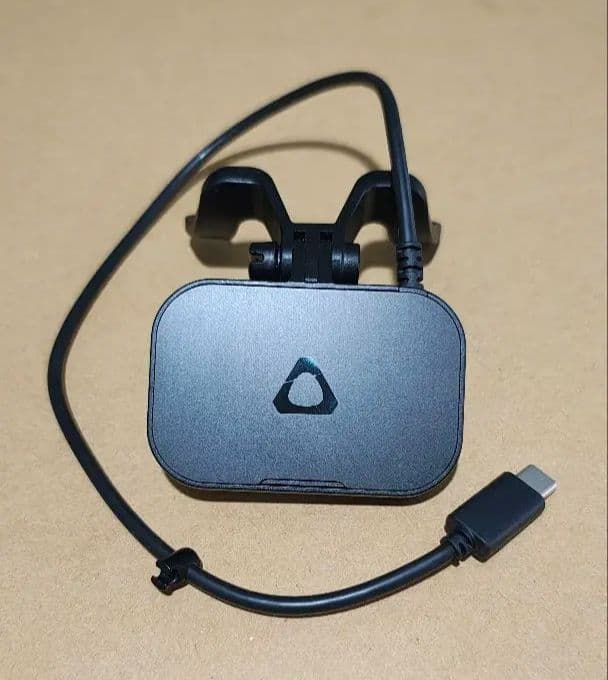 HTC Vive Facal Tracker フェイシャルトラッカー