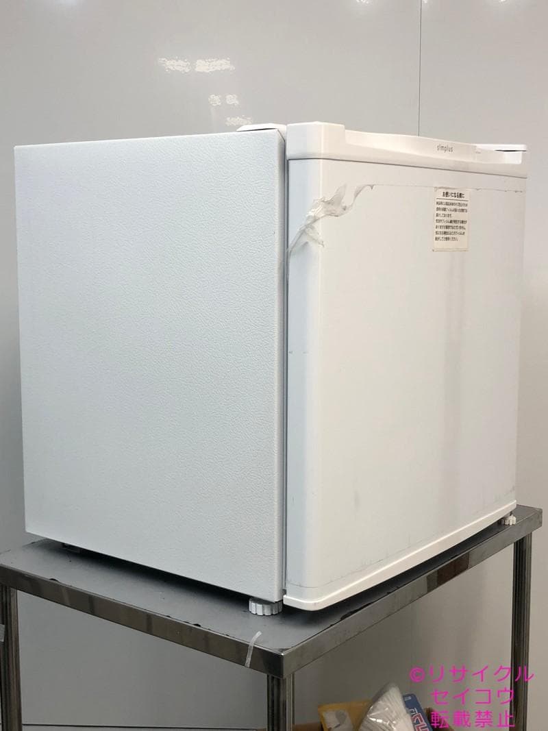 【中古】シンプラス小型冷蔵庫 31L 2022年式2511011802