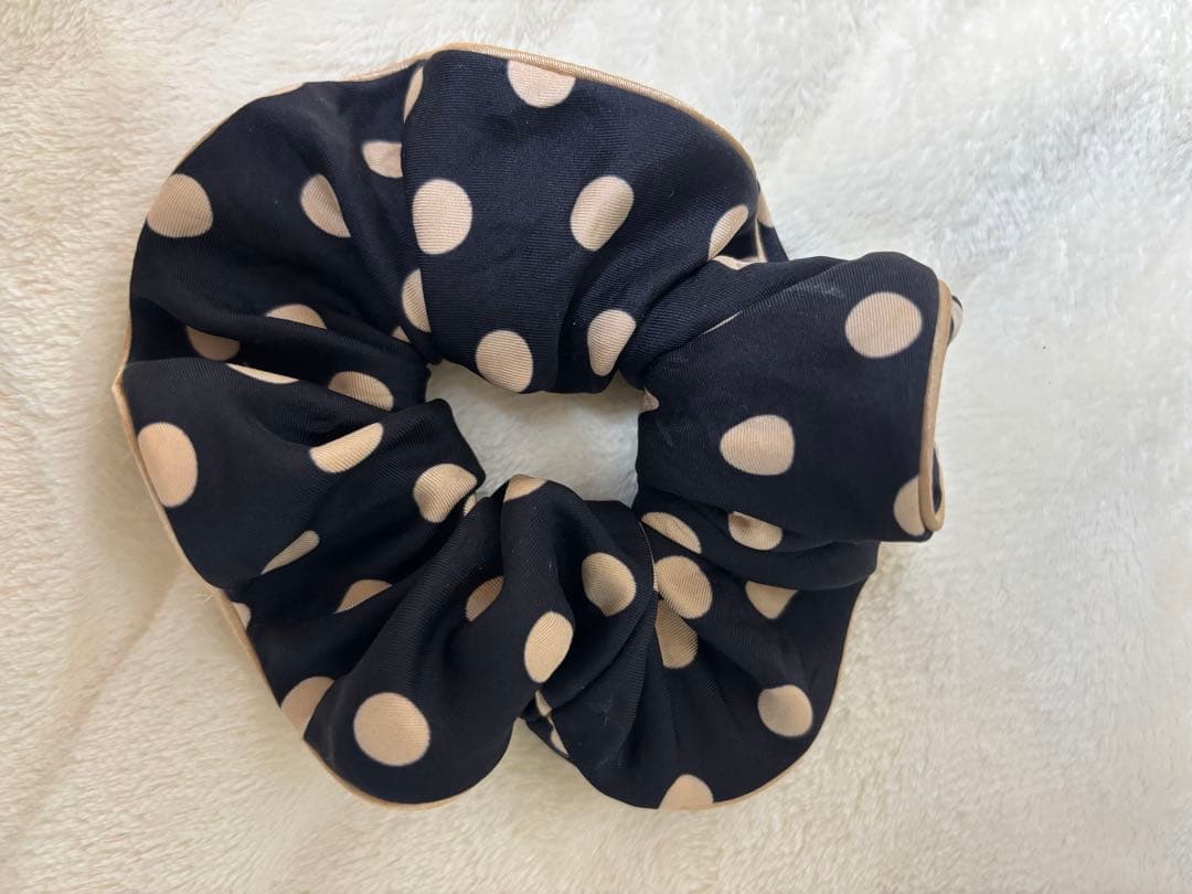 ドット柄シュシュ アレクサンドルドゥパリ