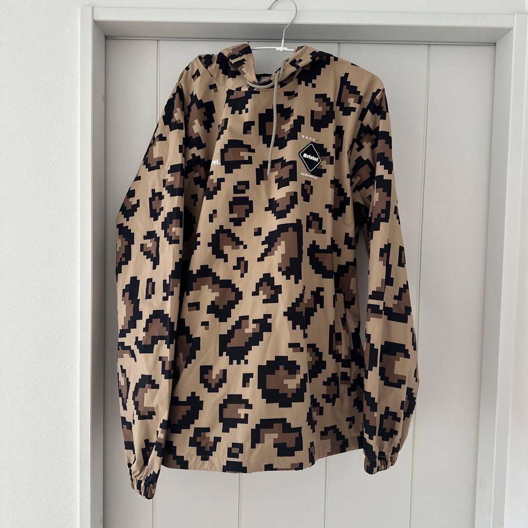 F.C.Real Bristol ナイロンフードパーカー 美品　試着のみ