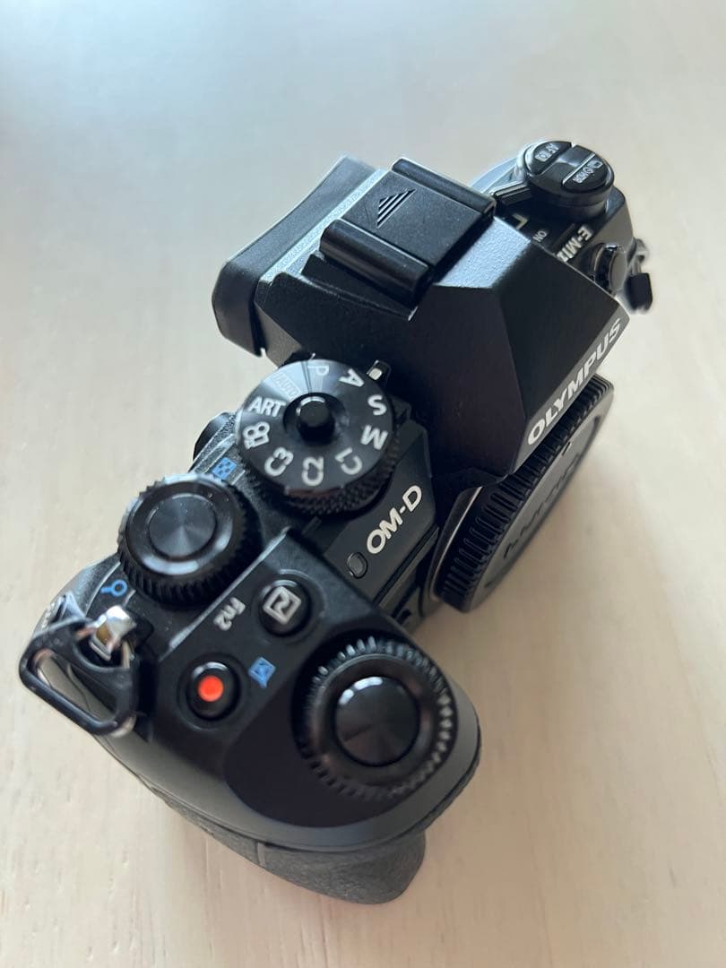 (美品) オリンパスミラーレス一眼カメラOM-D E-M1 Mark II 本体