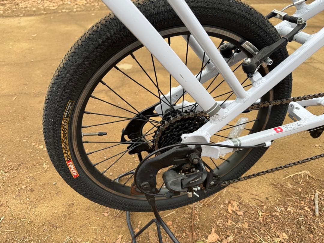 Bruno e-tool 電動アシスト自転車（2021年モデル・ホワイト）要修理