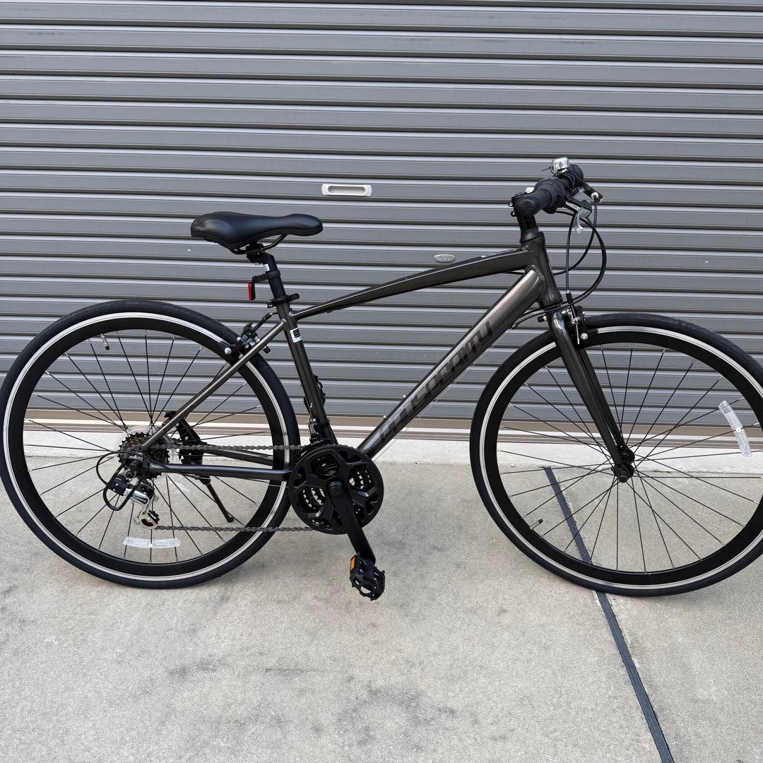 み*ー様 ほぼ新品　クロスバイク　ロードバイク　自転車　700c 黒色　大阪南部