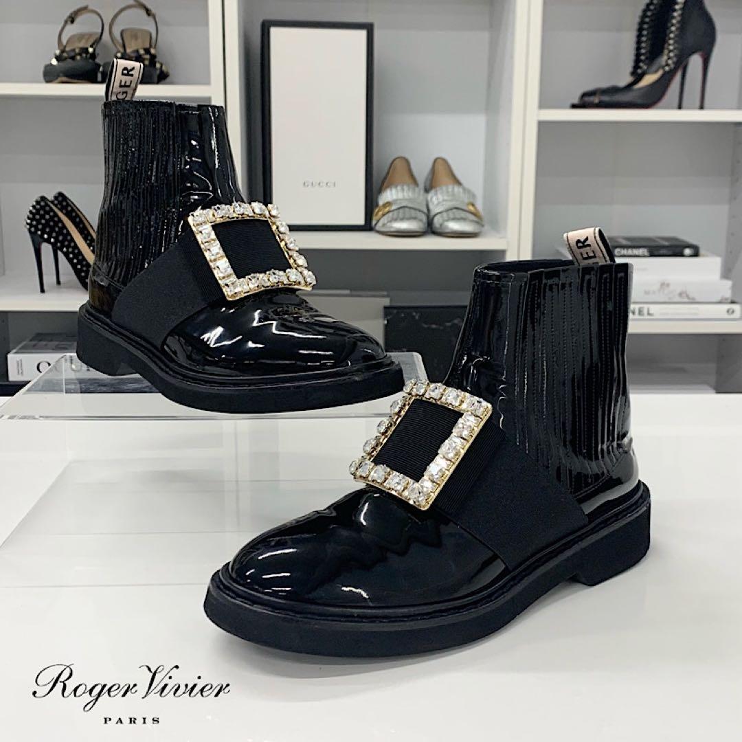 ロジェヴィヴィエ ヴィヴレンジャー パテント ストラスバックル ショートブーツ