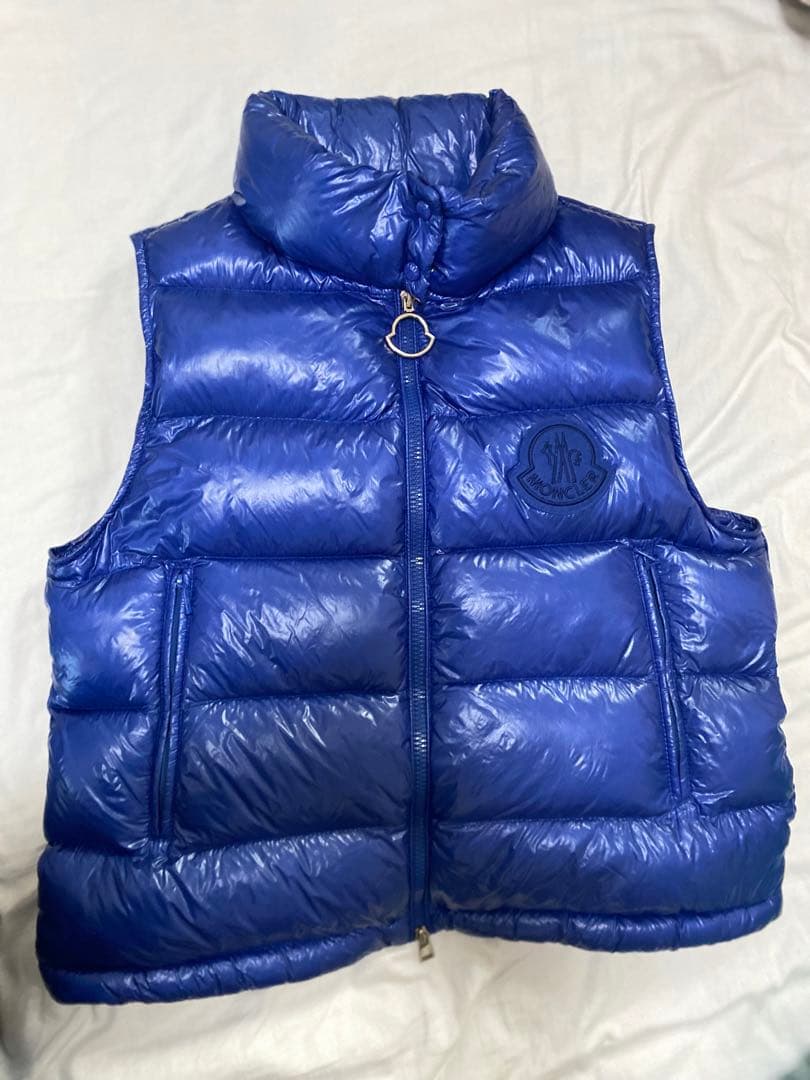 Moncler　ダウンベスト　HELSINKI　ヘルシンキ