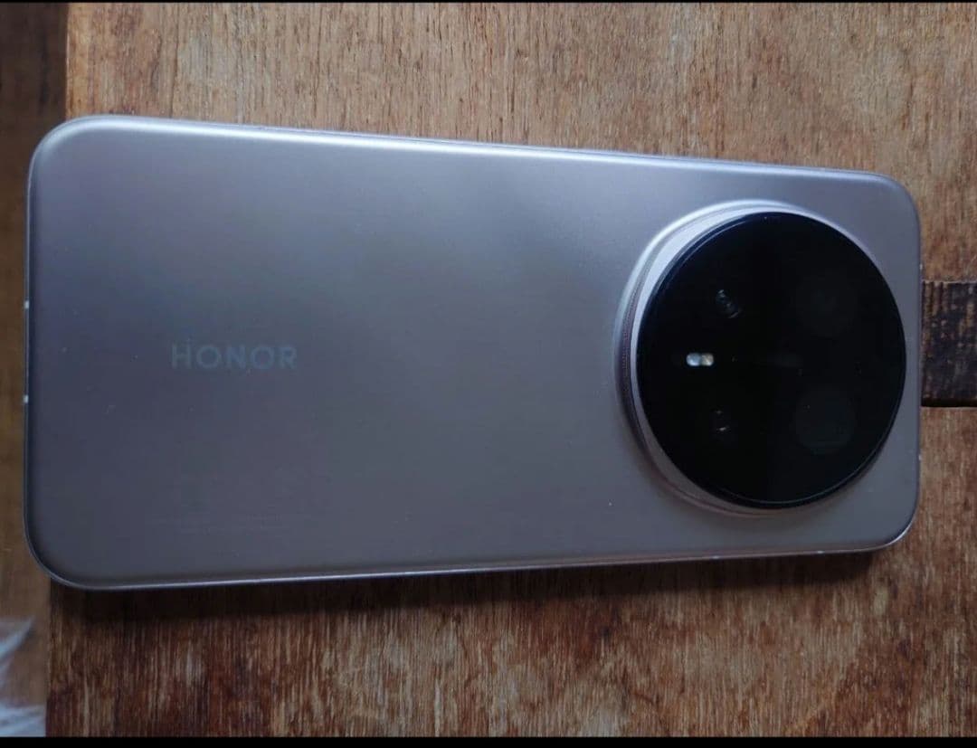 ☆美品☆HONOR Magic8 Pro グローバル版　16G/1T ゴールド