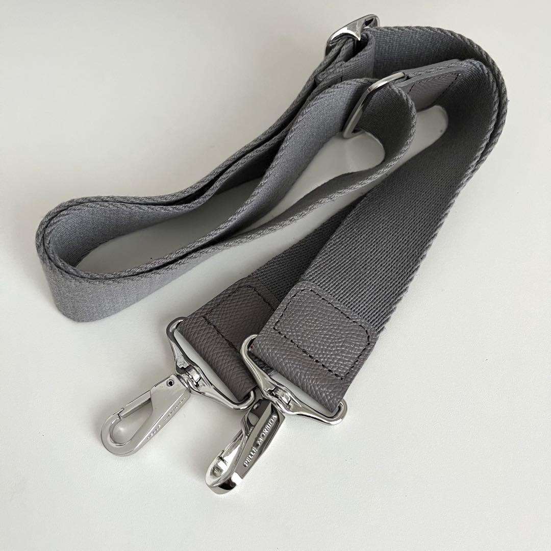 美品✨ ペッレモルビダ　トートバッグ　コローレ　レザー　グレー　A4収納可能