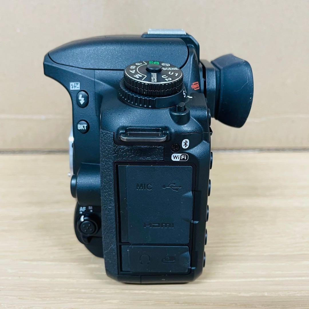 Nikon D7500 ボディ ショット数7,550枚 WW9525