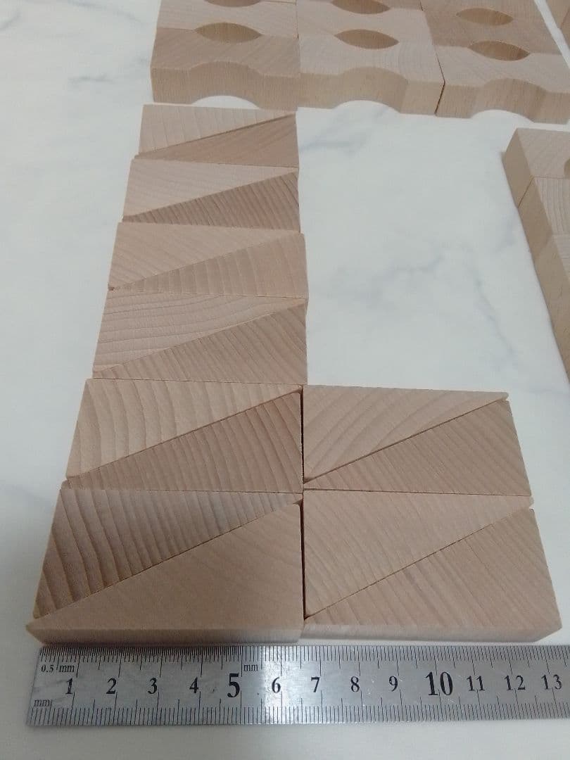 ☆美品☆ デュシマ バリエーション積み木 105個 収納箱付 カーブ積み木