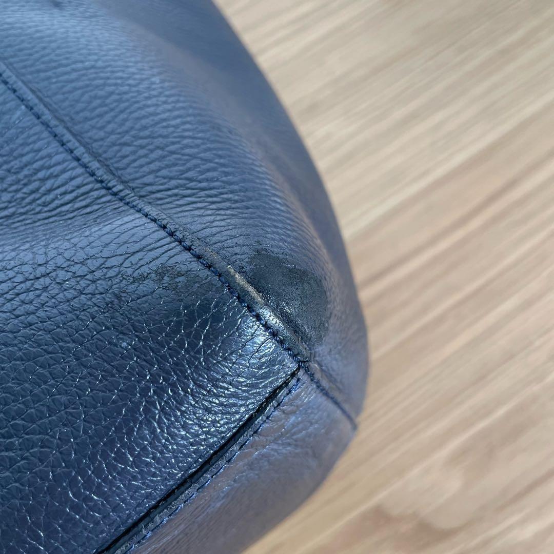 ペッレモルビダ　コローレ　トートバッグ　レザー　ネイビー