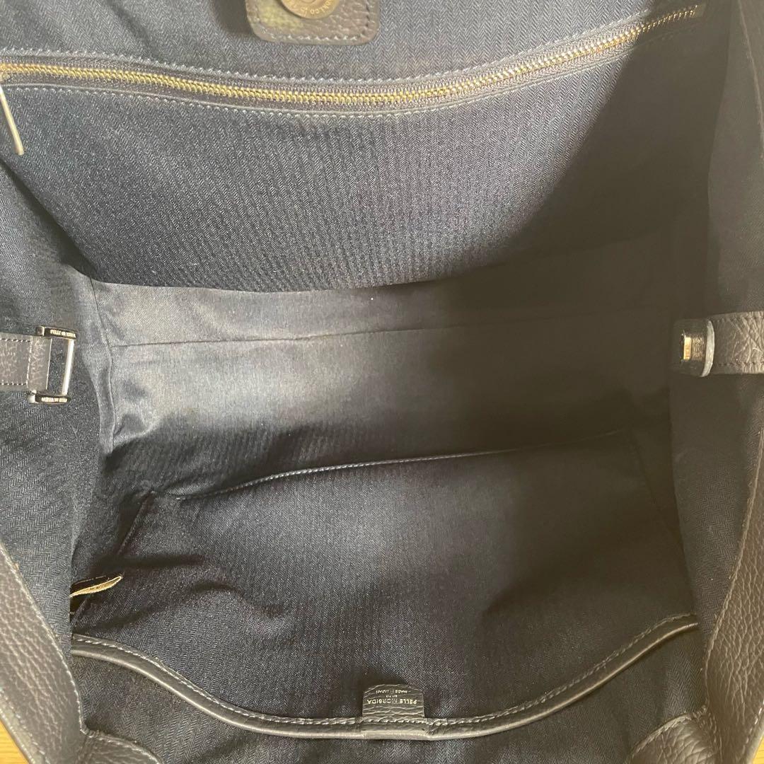 ペッレモルビダ　コローレ　トートバッグ　レザー　ネイビー
