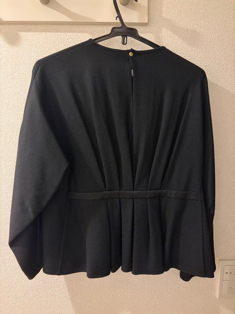 未使用　ドゥロワー　長袖ウールギャザーブラウス　6512-206-0245