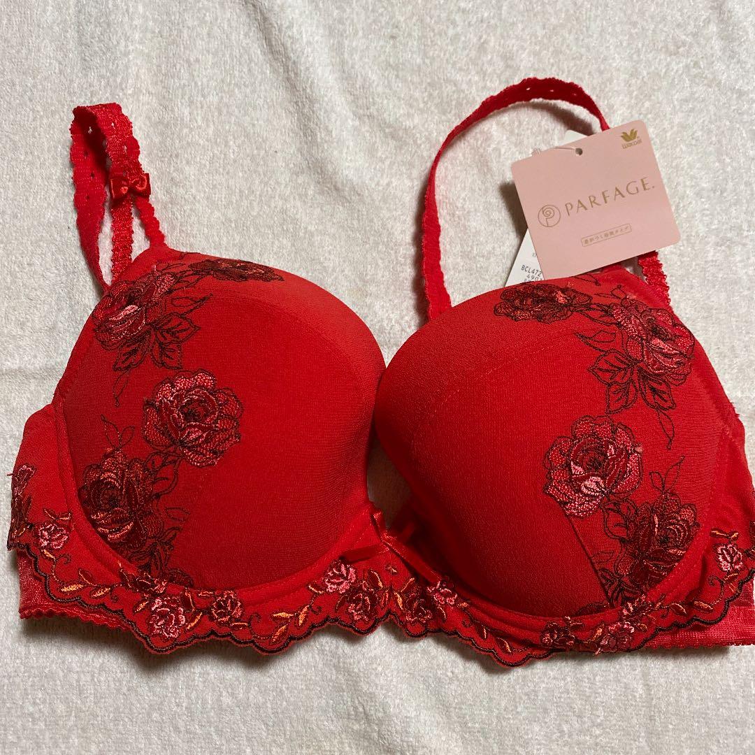 【新品】ワコールパルファージュブラジャー F70.ショーツM