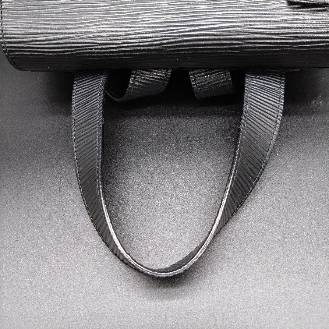 FENDI リュックサック ズッカ柄 肩掛け ナイロン レザー ブラック