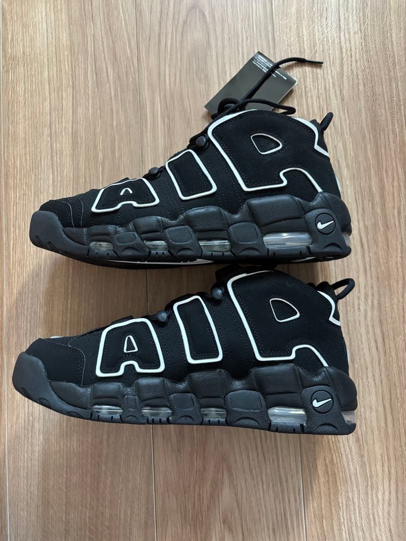 NIKE AIR MORE UPTEMPO（新品）